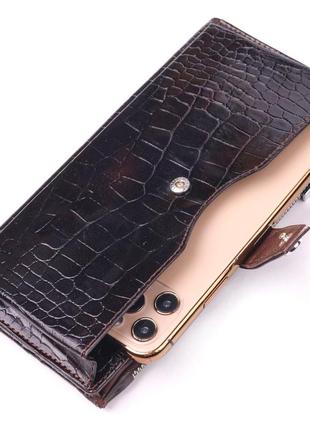 Лакированное вертикальное мужское портмоне из натуральной кожи с тиснением под крокодила karya 214243 фото