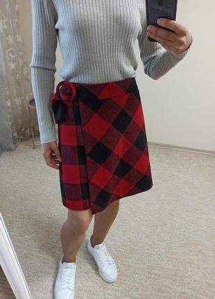 Красива стильна утеплена спідниця з вовною з імітацією запаху