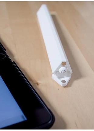 Держатель для карандашей apple с магнитной крышкой