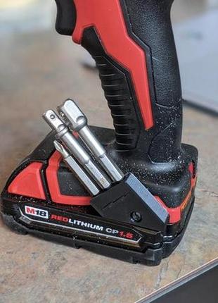 Удобный держатель бит для milwaukee m18
