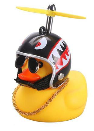 Аксессуар резиновая утка в автомобиль в шлеме