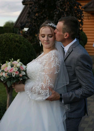 Весільна шикарна сукня)🥰🥰🥰2 фото
