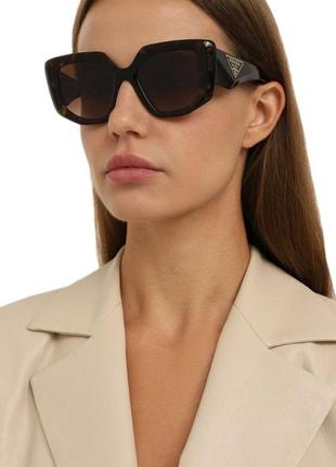 Брендові окуляри сонцезахисні очки женские10 фото
