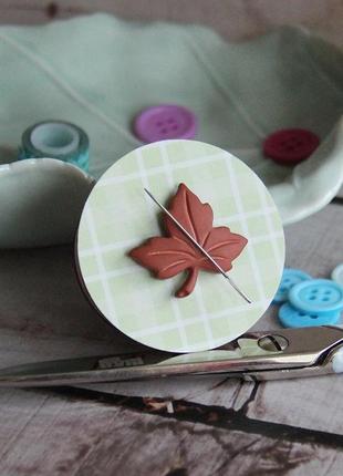 Магнитный держатель для игл (магнит для игл) листик