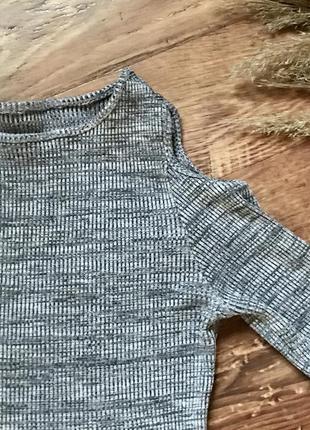 Серый гольфик кофта в рубчик ,s 3