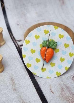 Магнітний тримач для голок морковка