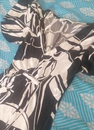 Черно-белое цветочное платье h&amp;m - m от madonna с поясом на завязке