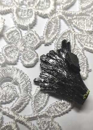 Эпидот зеленый минерал, натуральный природный камень кристалл для коллекции для создания украшений 17 сt