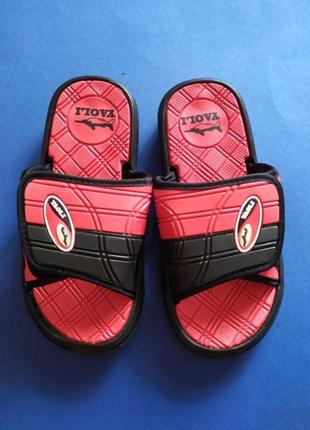 Шльопанці на хлопчика липучка