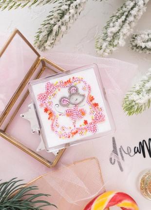 Набір магніт для вишивання бісером  маленька мишка абрис арт apb024