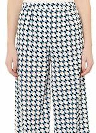 Стильные брюки палаццо в геометрический принт luxe от  dorothy perkins3 фото