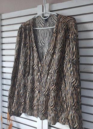 Блуза в животный принт