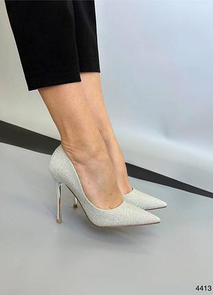 Туфли на шпильке серебро