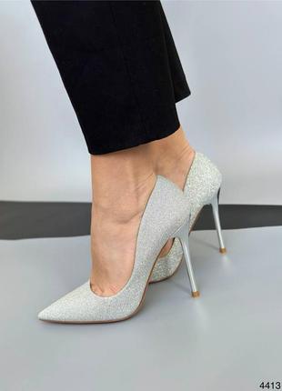 Туфли на шпильке серебро