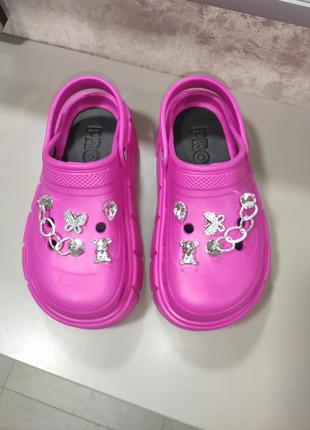 Кроксы женские, в разных цветах