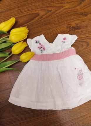 Белое платечко на малышку 0-3 мес. платье на крестины