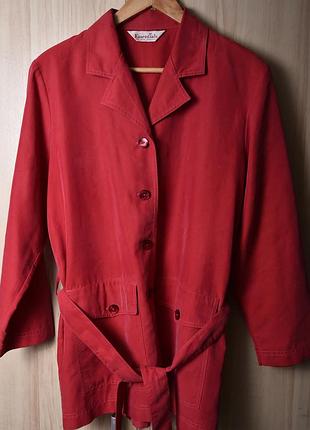 Курточка плащ esssentials