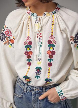 Женская льняная вышиванка с цветочными узорами - молочный цвет, s (есть размеры)4 фото