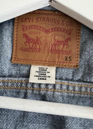 Куртка вітровка джинсова levi’s рвана5 фото