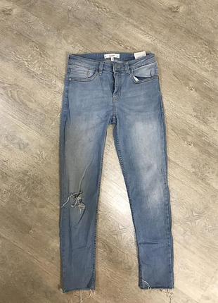 Джинсы mango