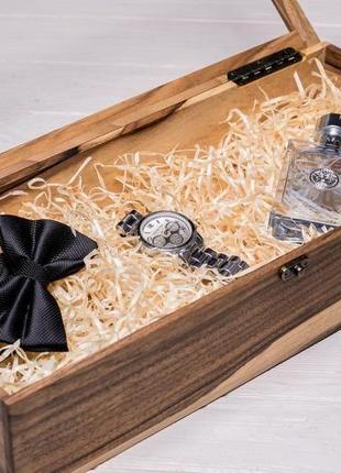 Деревянная подарочная коробка со стеклянной крышкой для оформления вручения подарка подарков с лого