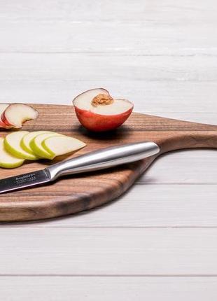 Доска кухонная деревянная досточка для кухни еды нарезки продуктов из дерева с логотипом "топорик"1 фото
