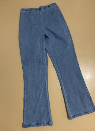 Джинси bootcut кльошні