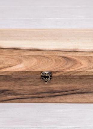 Підставка органайзер скринька коробочка для наручних годинників на ремінці з дерева з логотипом2 фото