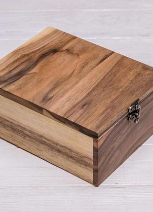 Коробочка скринька органайзер з дерева для наручних годинників з персональним логотипом гравіюванням7 фото