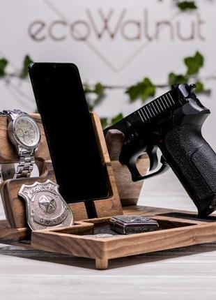Дерев'яна підставка під пістолет органайзер для пістолета телефона ручок окулярів з логотипом6 фото