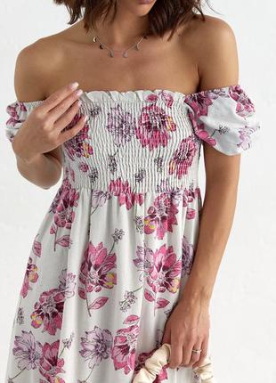 Летнее платье в цветочный узор с открытыми плечами - розовый цвет, l (есть размеры)4 фото