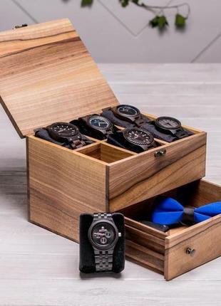 Скринька для наручних годинників на ремінці з подушечками коробочка з шухлядою з дерева гравіюванням2 фото