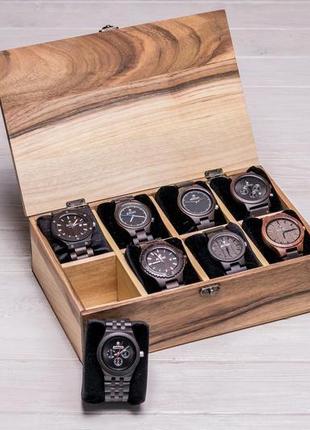 Дерев'яна коробочка скринька органайзер для годинників з дерева з подушечками гравіюванням логотипом6 фото