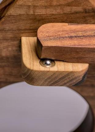 Винный деревянный столик поднос для сервировки подачи продуктов пищи фруктов сладостей...