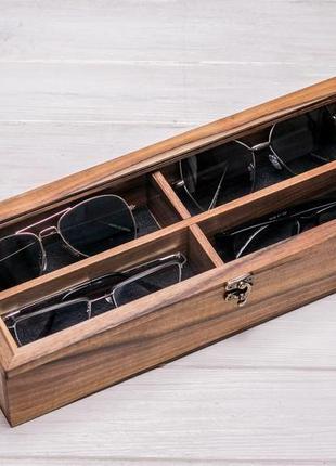 Деревянный футляр коробочка органайзер подставка аксессуар для очков подарок из дерева с гравировкой7 фото