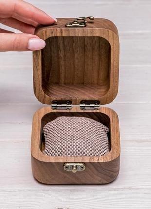 Деревянная коробочка шкатулка для 1 наручных часов на ремешке из дерева с персональной...