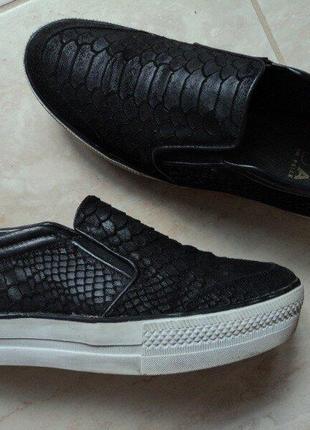 Туфлі moda in pelle р38 устілка 25 см