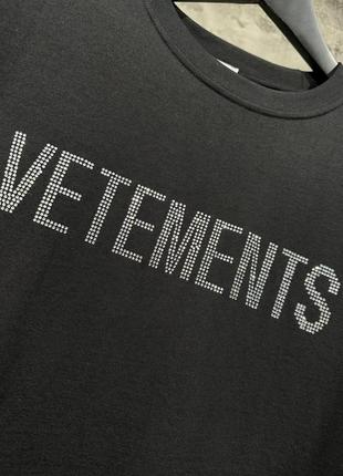 Чоловіча мужская футболка
vetements5 фото