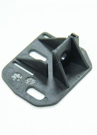 51647136828 кронштейн направляючої фари rh bmw e90 e91