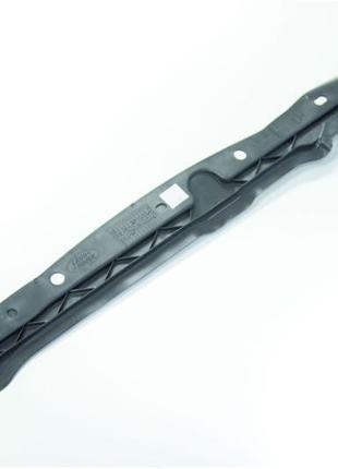 Lr016861 ізолятор переднього крила lh 2006-2013 land rover range