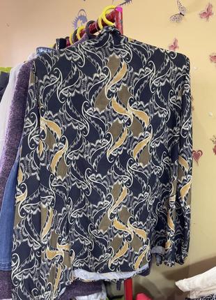 Блузка з шарфіком . тренд сезону