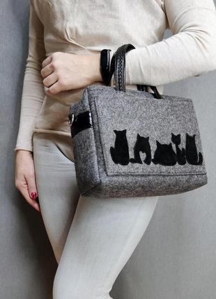 Фетрова сумка "товсті коти" (13006) - під замовлення2 фото