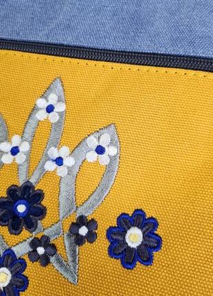 Жовта сумочка з вишивкою "символи перемоги" (30018)5 фото