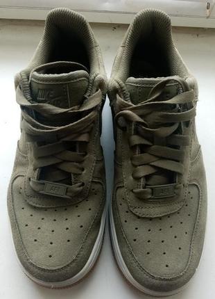 Оригинал.как новые кроссовки nike khaki air force 1 '07 se trainers4 фото