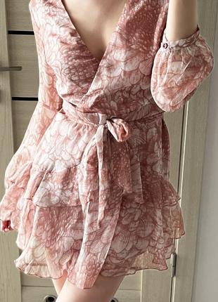 Летнее розовое платье