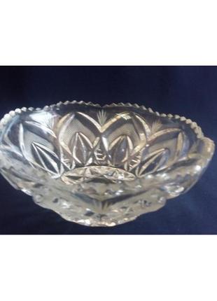 Салатник хрусталь круглый с зубчиками д.16 в.6 см