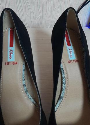 Стильные замшевые туфли чёрного цвета s. oliver soft foam, 💯 оригинал7 фото