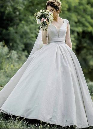 Весільна сукня, плаття