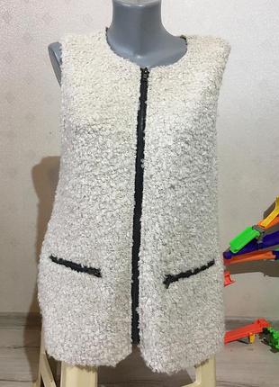Стильная удлиненная жилетка типо меховое букле