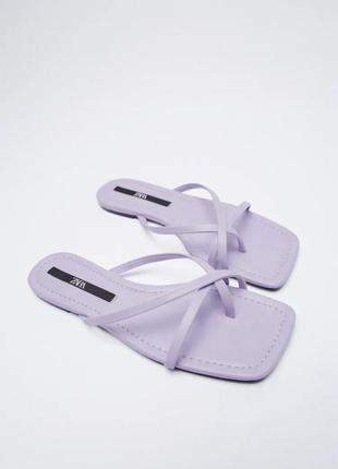 Лілові шльопанці zara